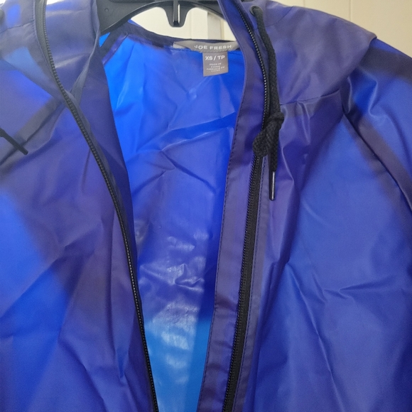 Joe fresh raincoat - Picture 6 of 6